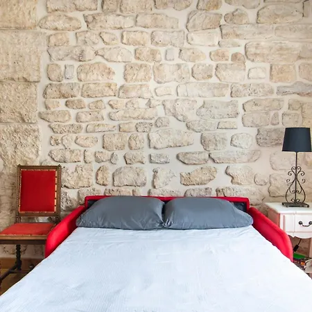 Saint Louis En Ile Apartment Paris
