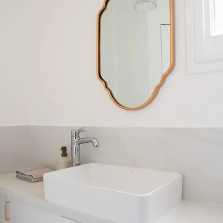 Saint Louis En Ile Apartment *